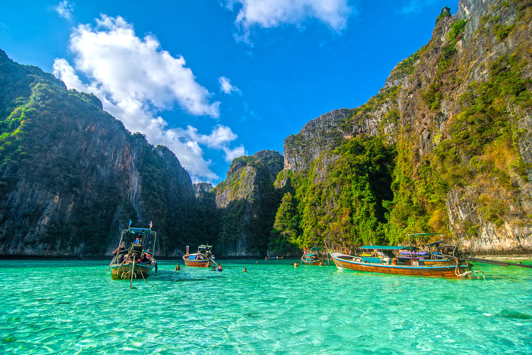 pileh-blue-lagoon-phi-phi-island-thailand